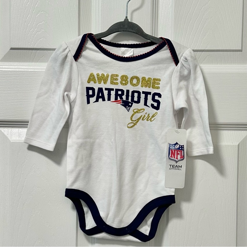 New England Patriots Baby Girl Long Sleeve Onesie 3-6 months NFL NWT